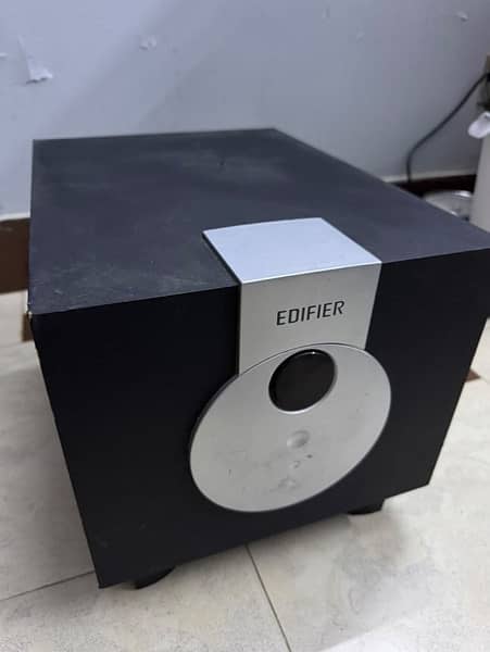 Edifier speaker system 5