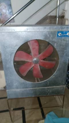 Big air cooler with stand almost new used only 3 months