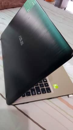 ASUS LAPTOP i7 5th Generation Heavy Gaming Machine