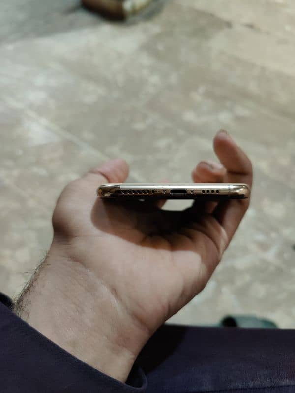 iPhone xs max PTA 2