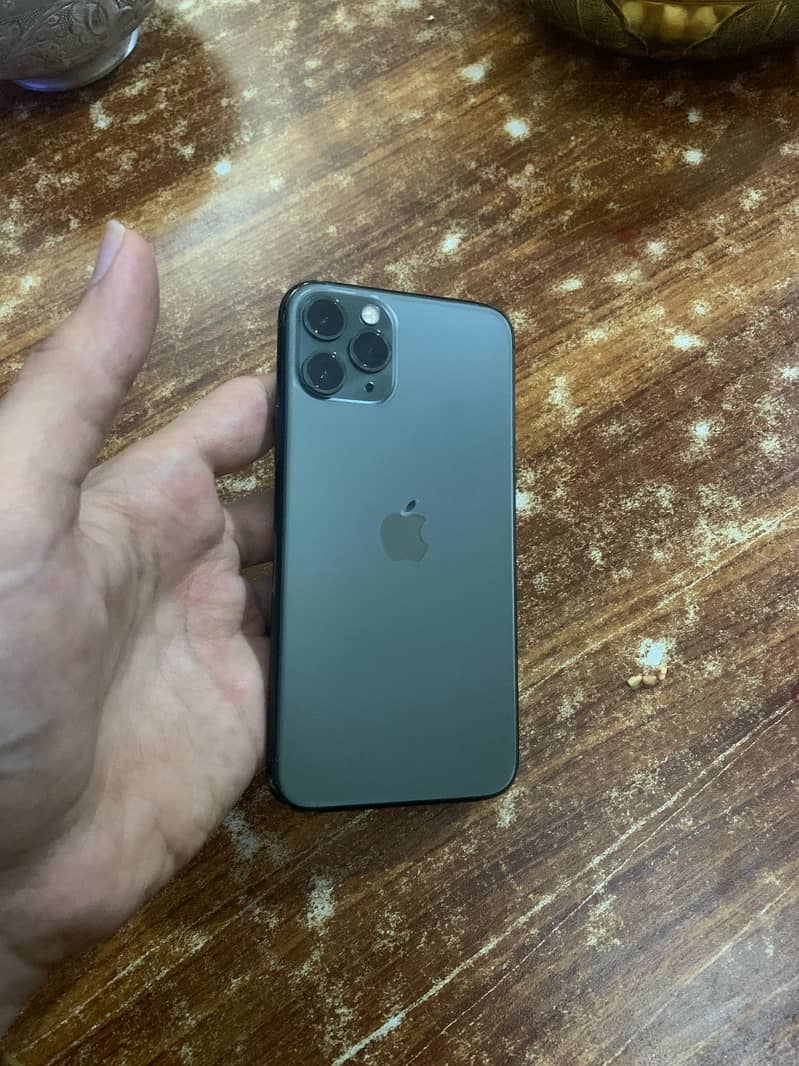 Apple iPhone 11 Pro 1