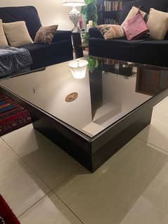 MODERN DARK WOOD CENTRE TABLE