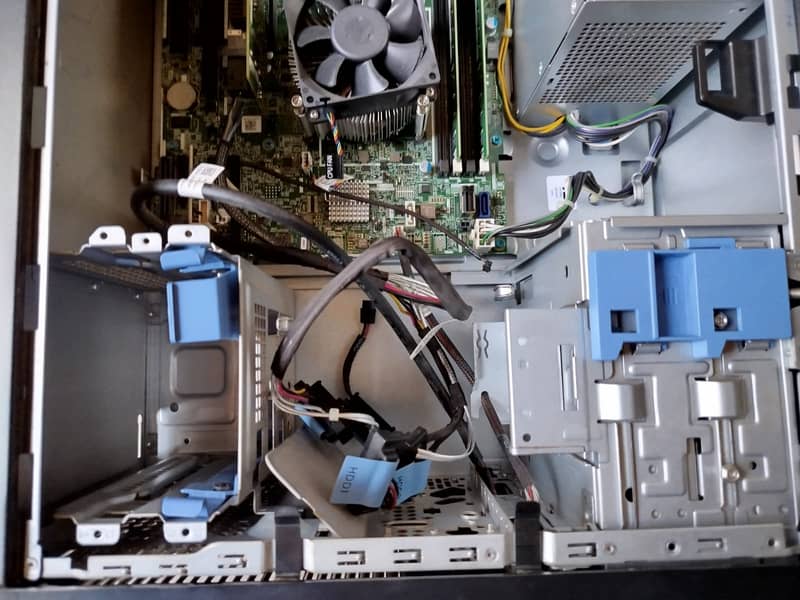 Dell T130 /E3 1220 V6 (Barbone Only) 2