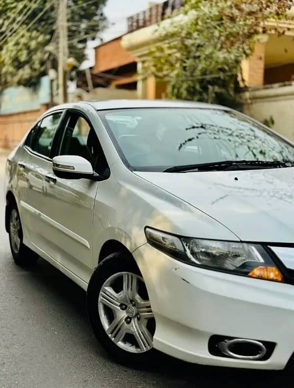 Honda City IVTEC 2018  (Contact No. 03070974790) 2