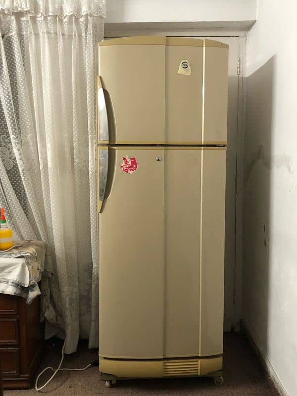 refrigerator /fridge 15