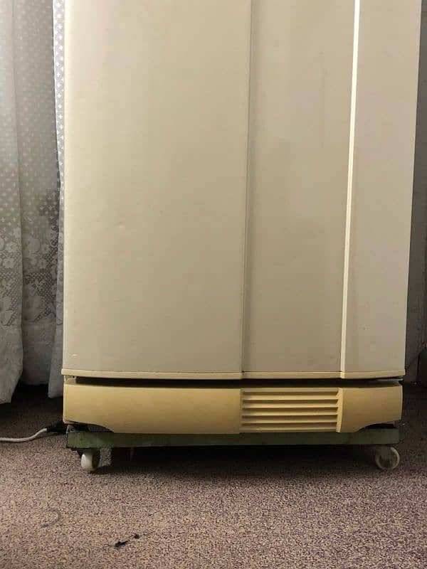 refrigerator /fridge 17