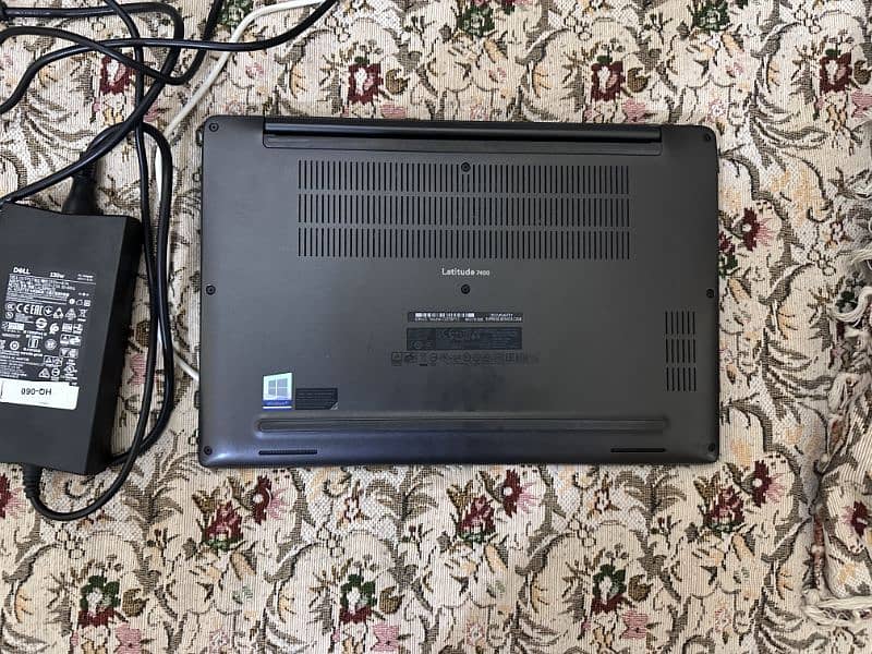 Dell Latitude 7400 Laptop Slightly Used 2