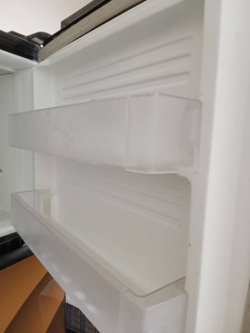 Pel fridge for sell 3