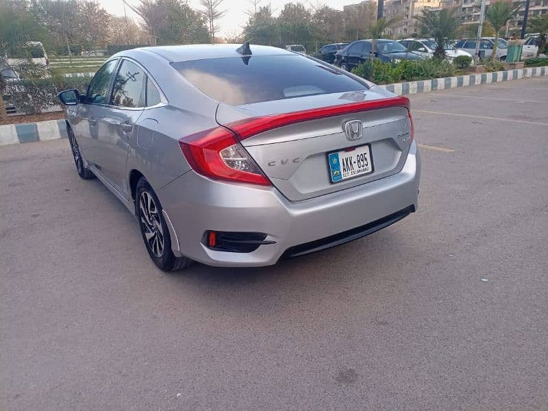 Honda Civic Oriel 2018 7