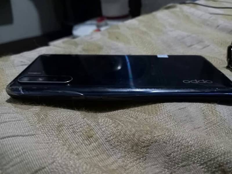 OPPO F15 1