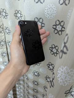 I Phone 7 ( Approved)