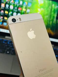 I phone 5s 64 gb pta approved 0345 =6783 =169 call me end WhatsApp num