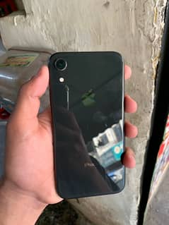 iPhone XR (128gb)