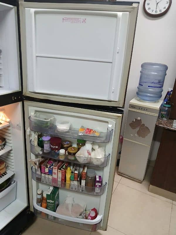 PEL USED REFRIGERATOR 4