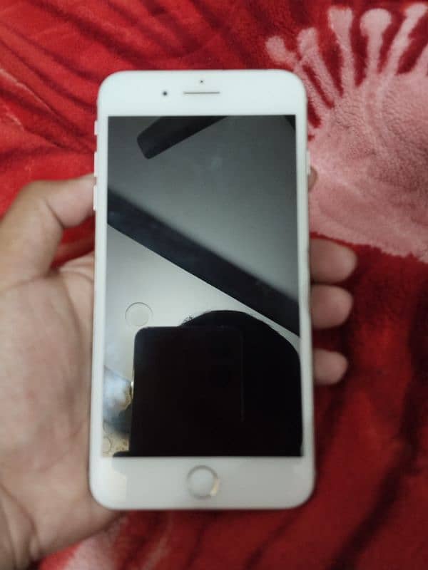 Apple Iphone 7 Plus (Price Negotiable) 1