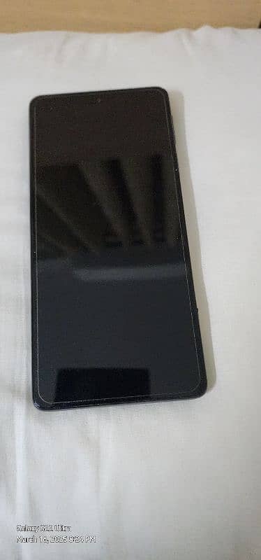 Motorola edge 30 pro 8+2 gb ram ,512 storage ,snap gen 1 0