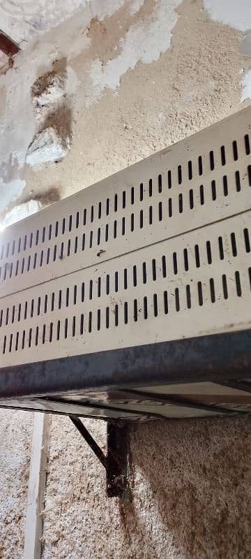 Universal A-100 Specia/(80 To 220vots )10000watts 3