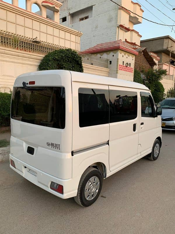 Daihatsu Hijet 2022 4