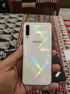 Samsung A50 - 4/128 GB