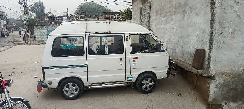 White/ VAN / Suzuki Bolan 0