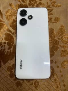 Infinix hot 30play 8/64finger face all working completebox urgent sale