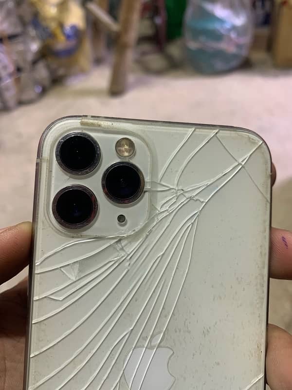 iPhone 11 pro dual sim pta approved 9/8 condition 2