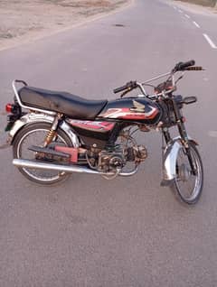 urgent sale united 70cc 15 model achi condetion