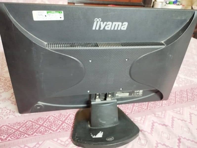 IIYAMA Desktop 0