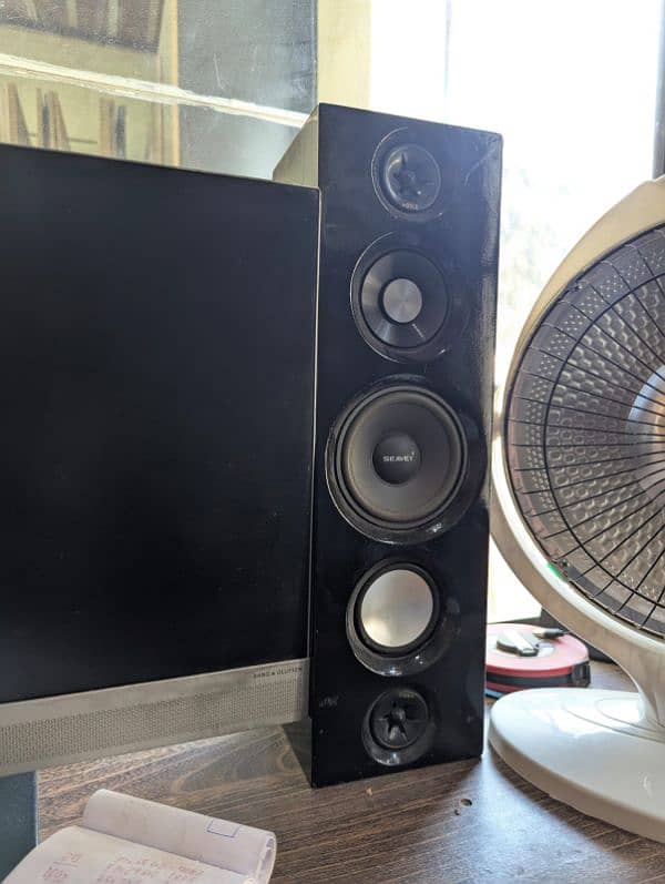 200 watts home theater 4