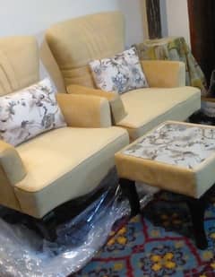 very beautiful heavy diamond foam chairs with table03335138001