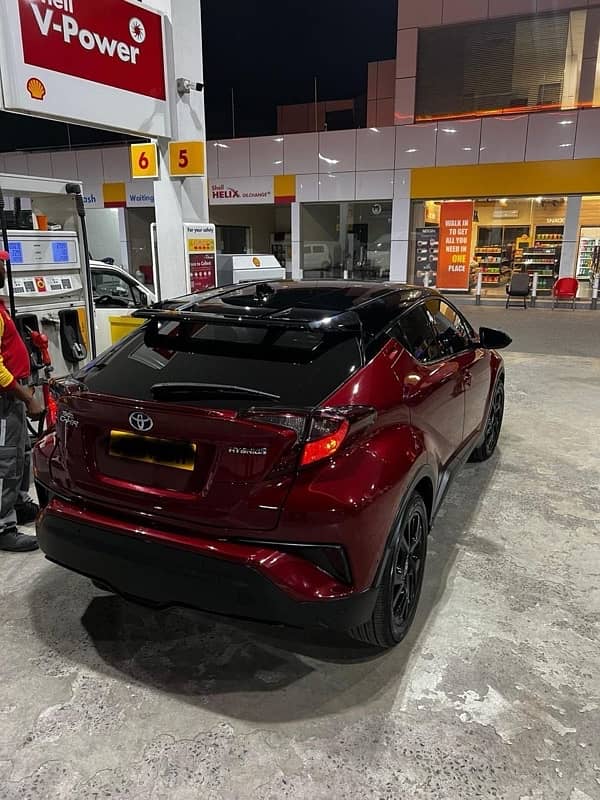Toyota C-HR 2018 1