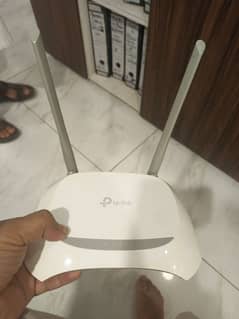 TP-LINK DUAL ANTENNA WIFI ROUTER