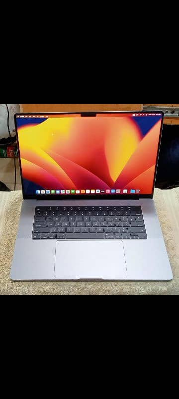 MacBook M2 Pro 2023 16GB 512GB 16" Display MNW83LL/A With Box 9