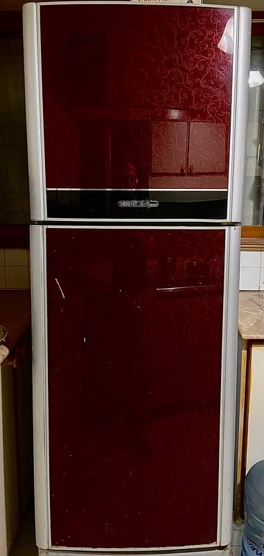 ORIENT 14 CFT GLASS DOOR REFRIGERATOR (6057 GD) – MAROON 0