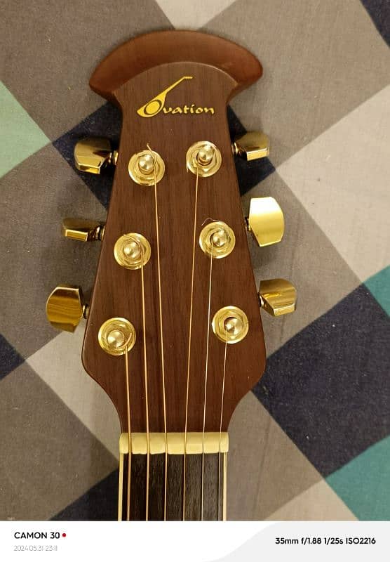 Ovation CC 257 celebrity deluxe acoustic/electric 2