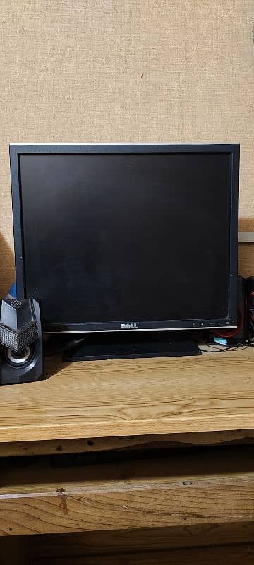 Dell 17" LCD || Only 15 Day Used 1
