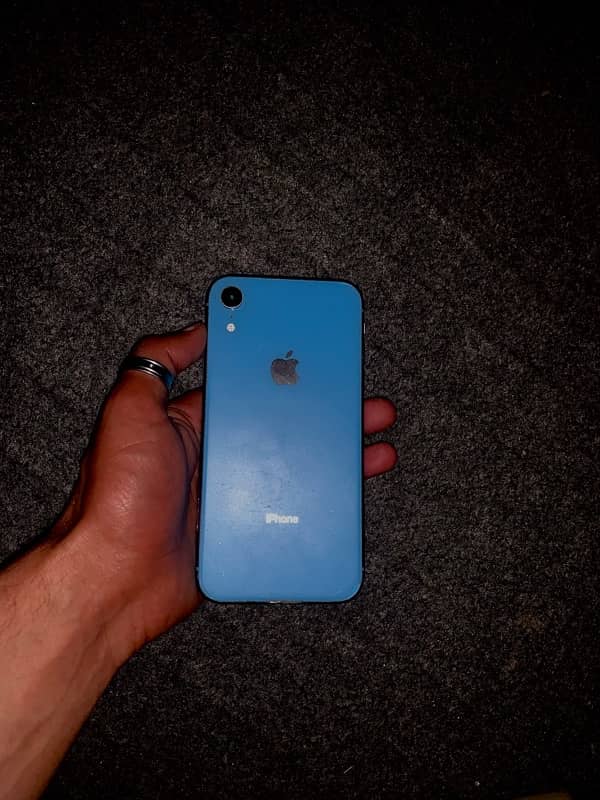 iphone XR 0