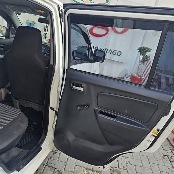 Suzuki Wagon R 2023 10