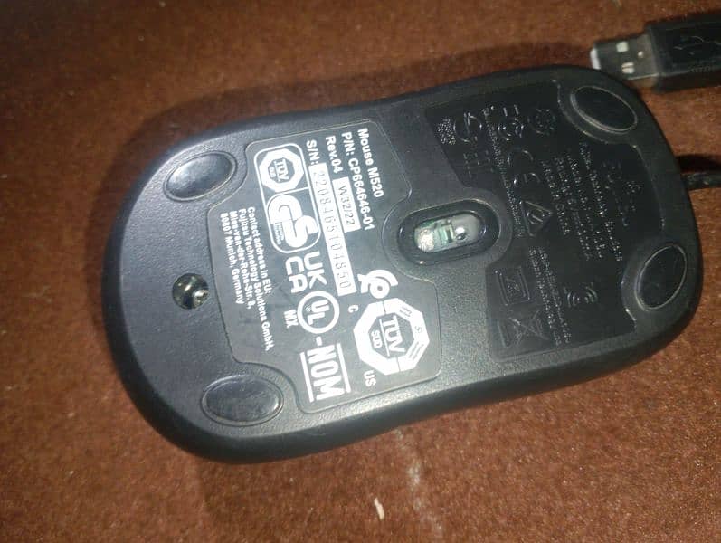 Fujitsu  USB   Mouse is ideal  for office, home 2