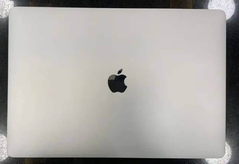 MAC Book Pro 2017 1