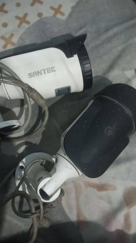 Mhk 4 Chanel DVR with hard 500 GB and 2 camera santac 5