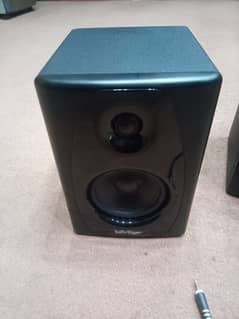 Studio Monitors Behringer STUDIO50USB Studio Monitor condition 9/10