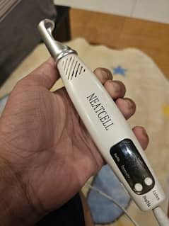 Neat cell laser pen