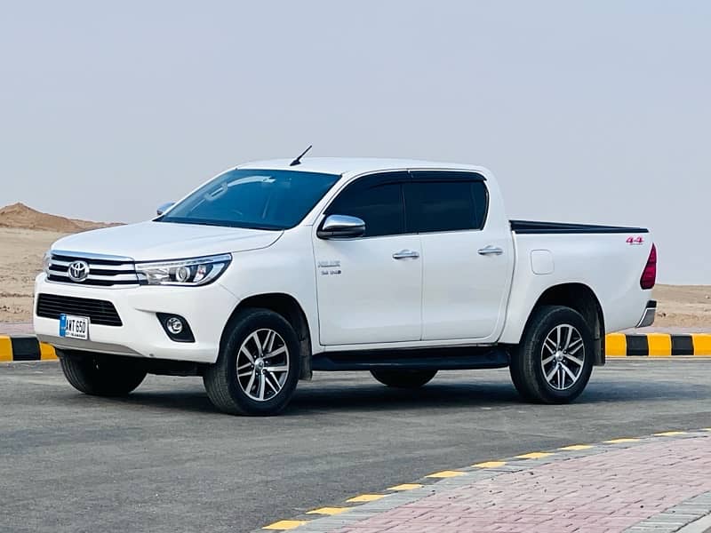 Toyota Hilux revo 2020 0