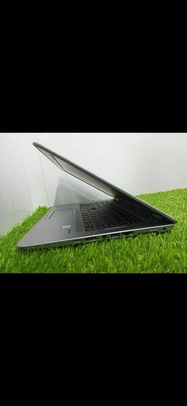 Hp laptop urgent sale 3