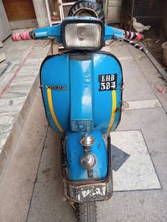 VESPA SCOOTER