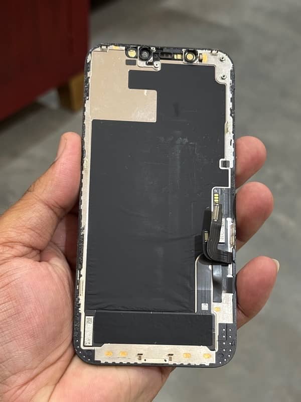 Original LCD of iPhone 12 Pro 1