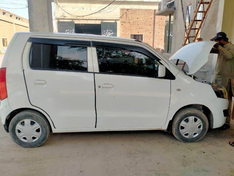 Suzuki Wagon R 2017 5