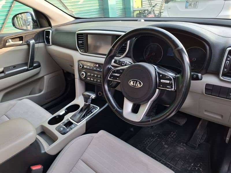 KIA Sportage 2021 FWD 8