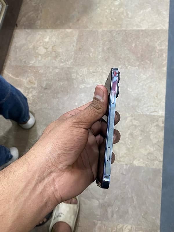 IPhone XR convert 4